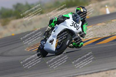 media/Sep-30-2023-SoCal Trackdays (Sat) [[636657bffb]]/Turn 4 (945am)/